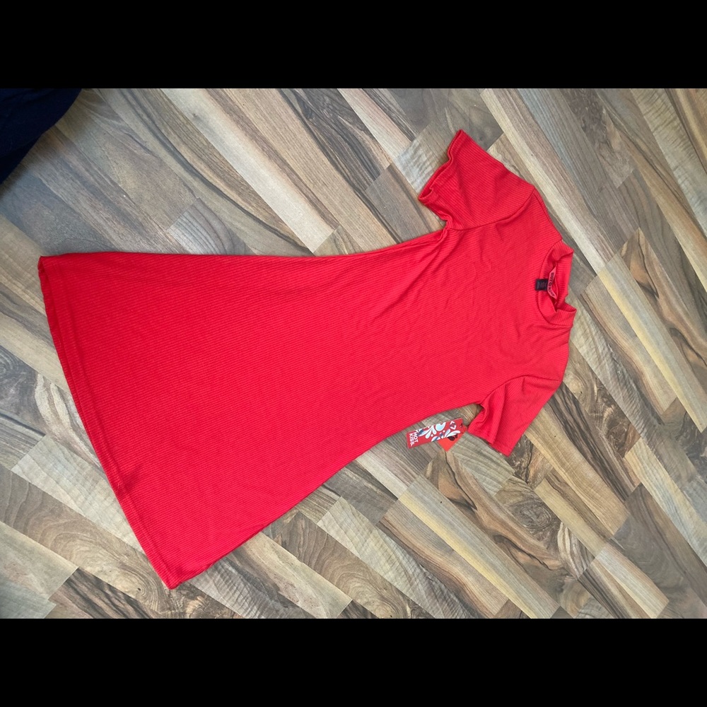 Mock neck short sleeve ripped dress
